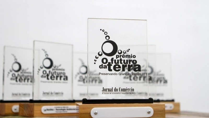 Trof&eacute;us do Pr&ecirc;mio O Futuro da Terra.
